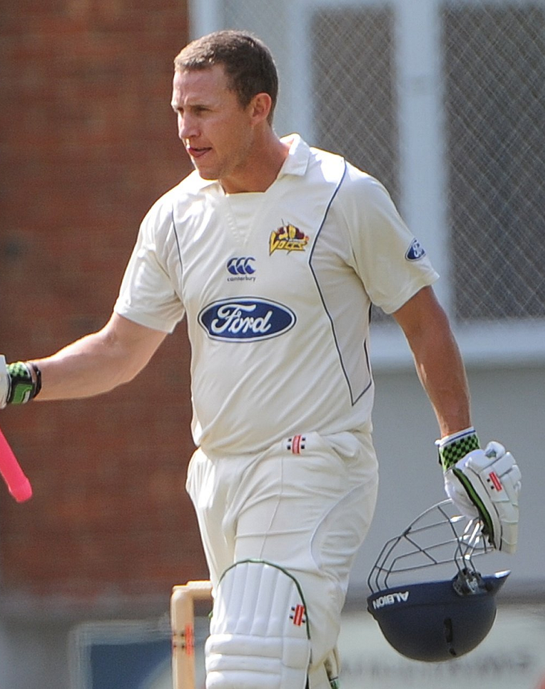 Craig Cumming Height