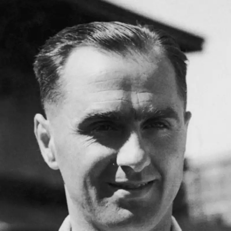 Dennis Brookes Height, Weight, Age, Biography, Husband More 2 Dennis Brookes Profession