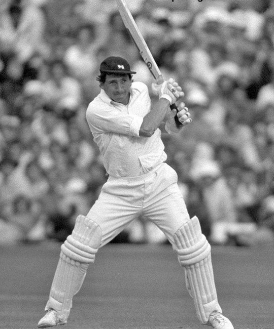 Derek Randall World: Revealing Weight, Age, Husband, Biography, Family Facts 3 Derek Randall Profession