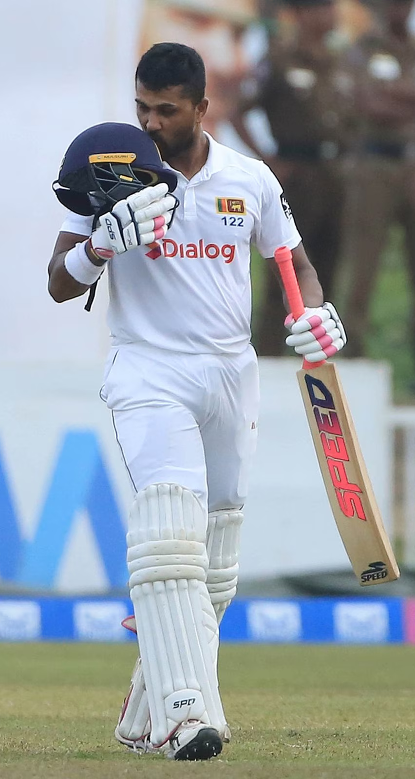 Dinesh Chandimal Height