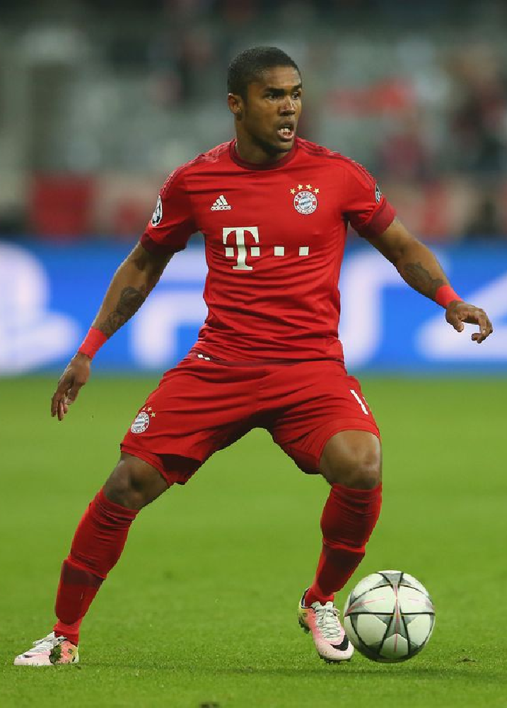Douglas Costa: Height, Weight, Age, Biography, Husband, More 2 Douglas Costa Height