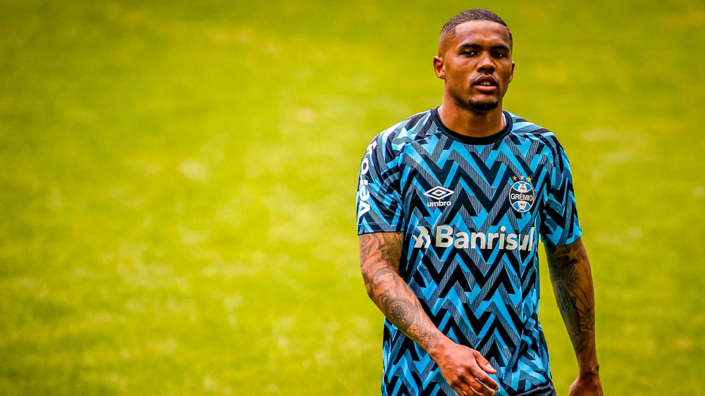 Douglas Costa: Height, Weight, Age, Biography, Husband, More 4 Douglas Costa Profession