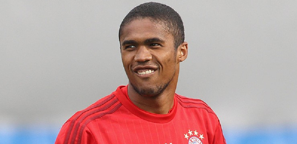 Douglas Costa: Height, Weight, Age, Biography, Husband, More 3 Douglas Costa career