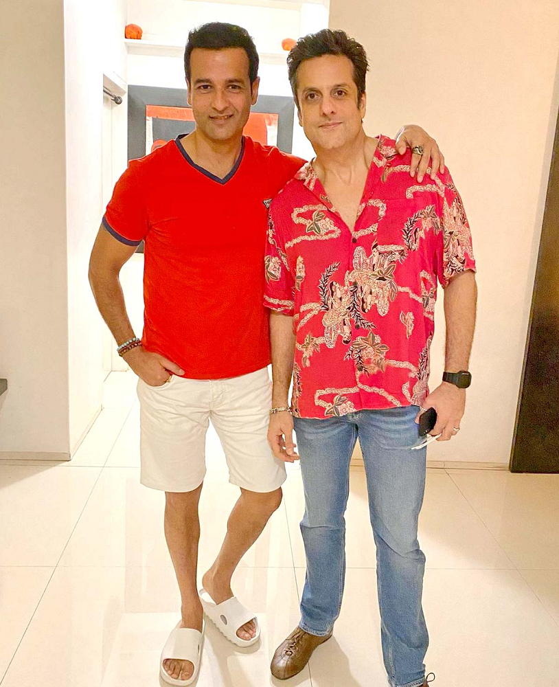 Fardeen Khan: Height, Weight, Age, Career And Success 2 Fardeen Khan Height