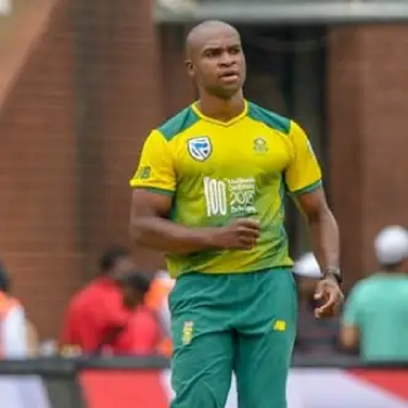 Junior Dala Height, Weight, Age, Biography, Husband & More 3 Junior Dala Profession