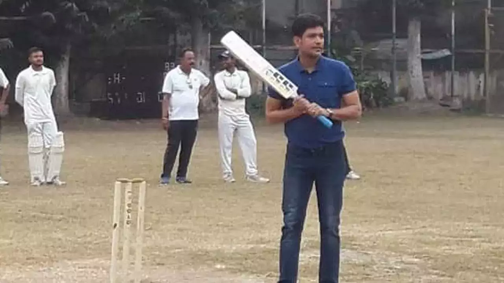 Laxmi Ratan Shukla Profession