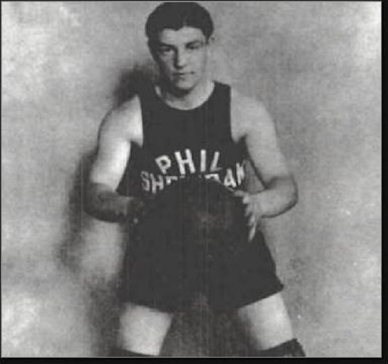 Lou Costello Weight, Age, Husband, Biography, Family Facts 2 Lou Costello Height