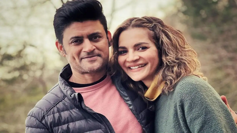 Manav Gohil career