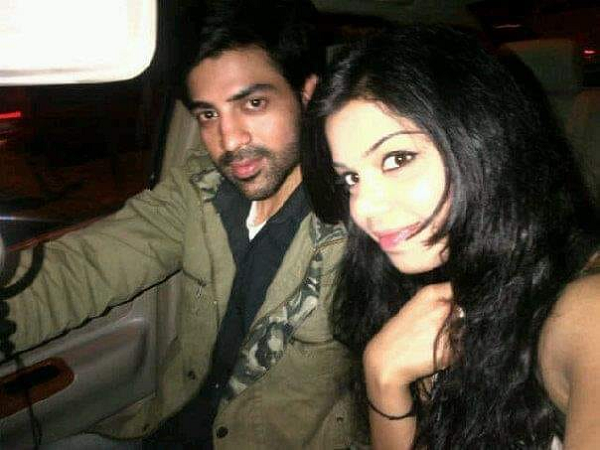 Maninder Singh Weight, Age, Husband, Biography, Family Facts 3 Maninder Singh Profession
