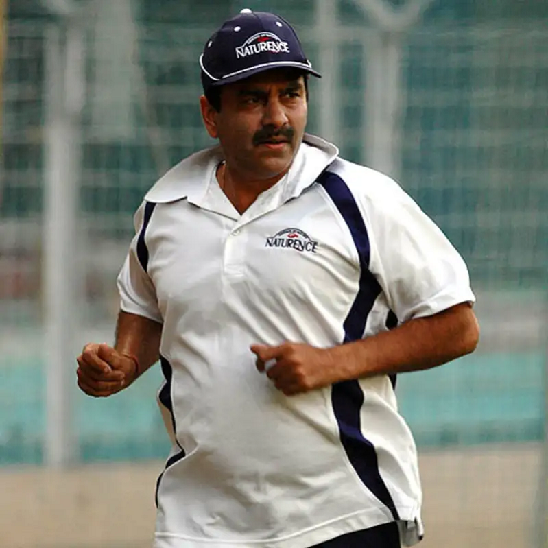 Manoj Prabhakar Height