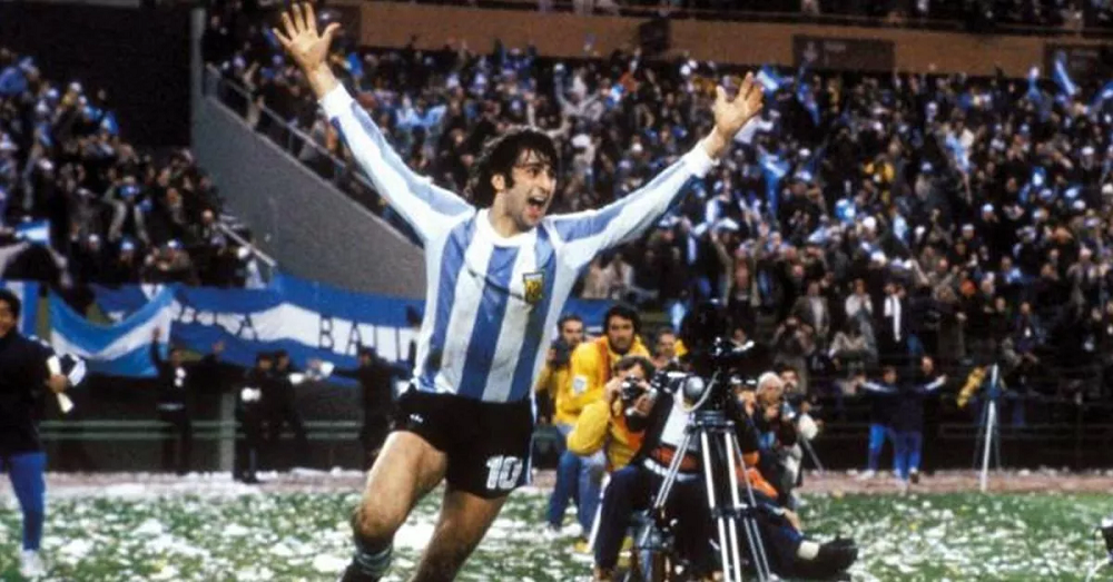 Mario Kempes’s Biography, Age, Height, Wife, Net Worth, Family 4 Mario Kempes career