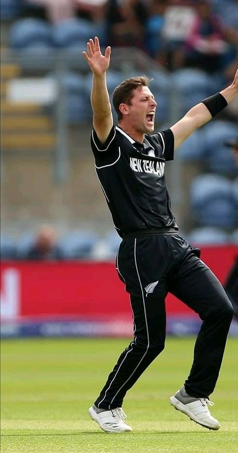 Matt Henry: Unveiling Height, Weight, Age, Biography, Husband More 2 Matt Henry Height