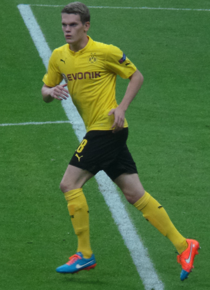 Matthias Ginter Hieght