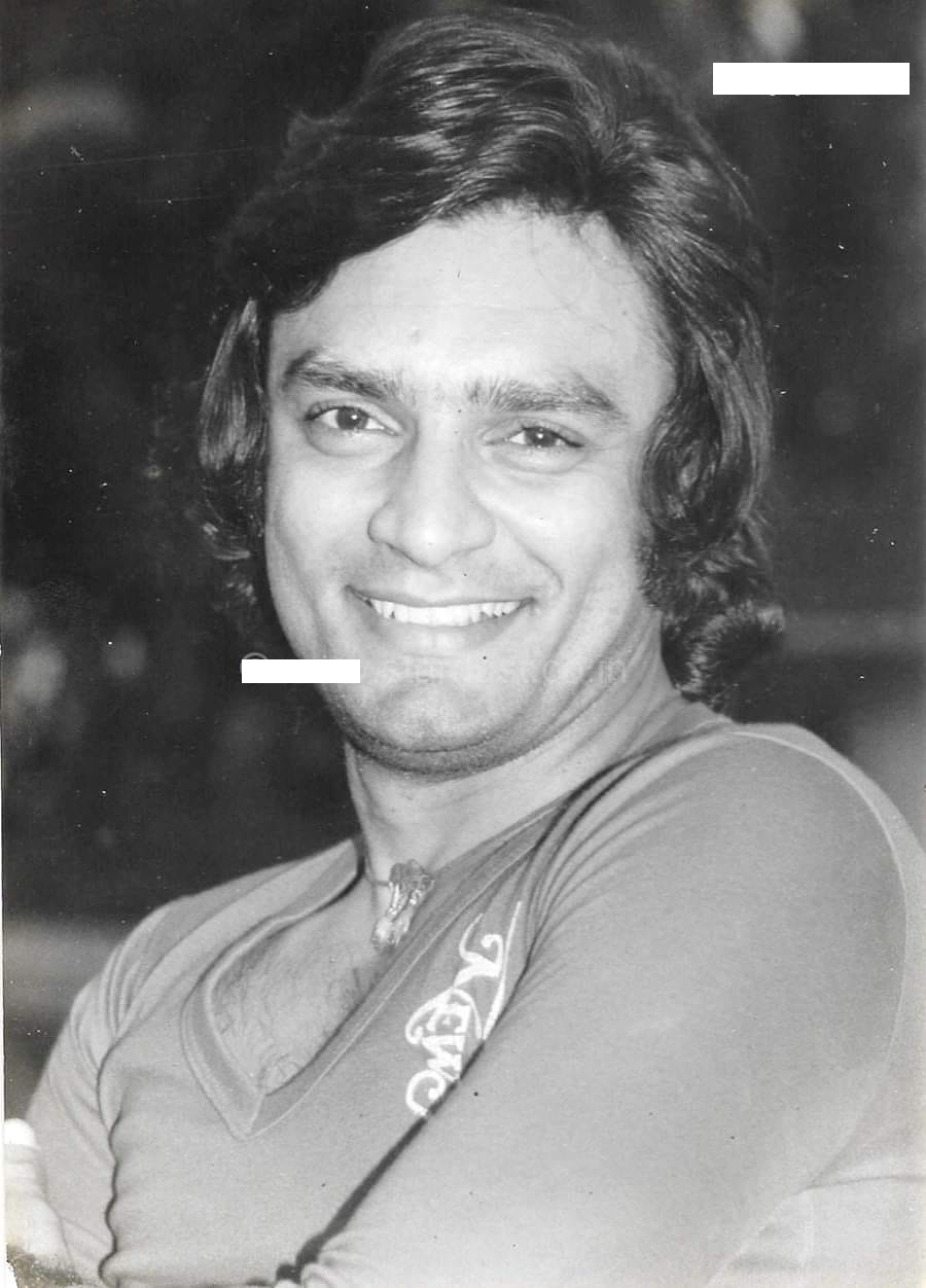Mazhar Khan – Income, Family, Height, Professional Achievements 2 Mazhar Khan Height