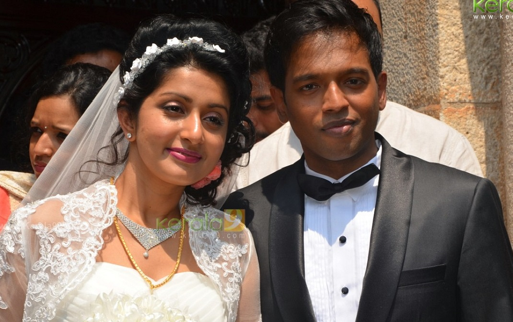 Meera Jasmine’s Biography, Age, Height, Wife, Net Worth, Family 3 Meera Jasmine Family