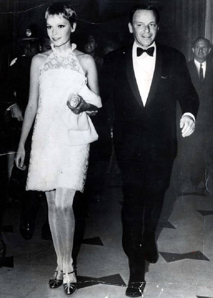 Mia Farrow Height