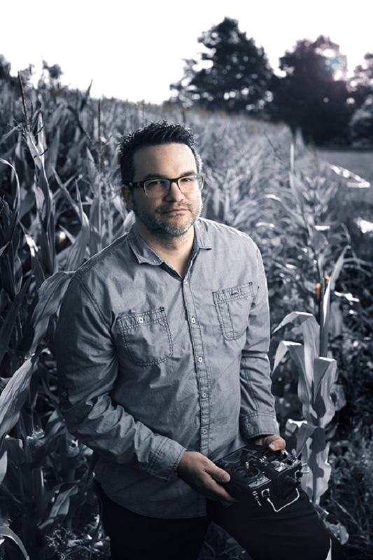 Mike Gore World: Revealing Weight, Age, Husband, Biography, Family Facts 2 Mike Gore Height