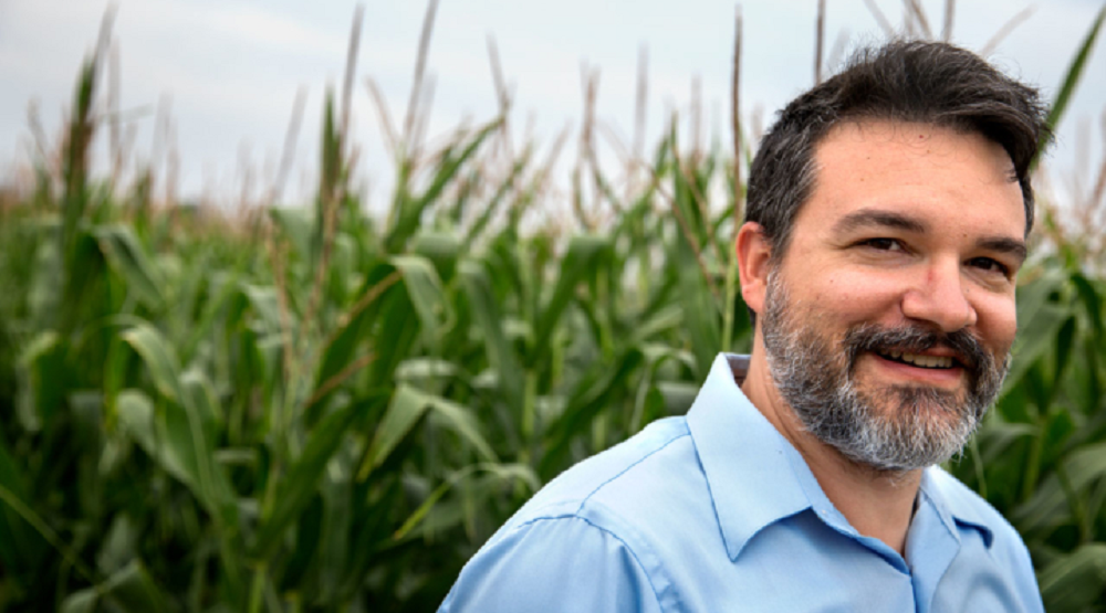 Mike Gore World: Revealing Weight, Age, Husband, Biography, Family Facts 3 Mike Gore