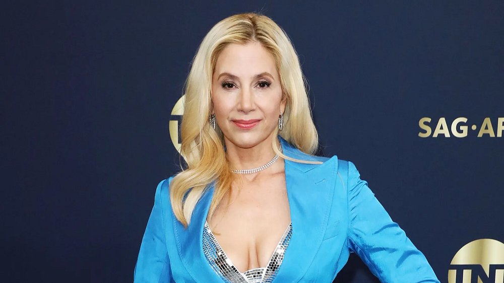 Mira Sorvino Profession