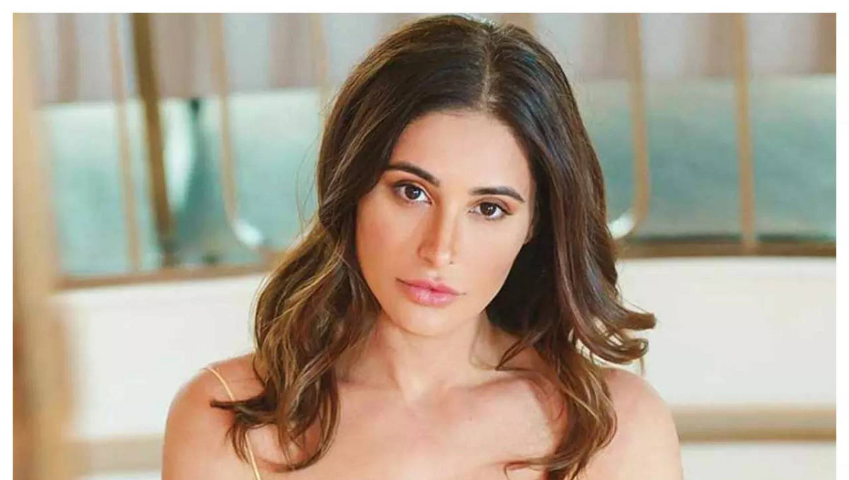 Top 10 Most Popular Bollywood Models: Age, Height, Weight, and Biography 9 Nargis Fakhri