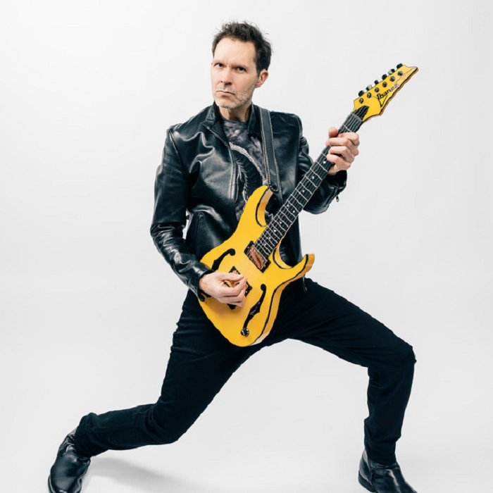Paul Gilbert Weight, Age, Husband, Biography, Family Facts 3 Paul Gilbert Profession