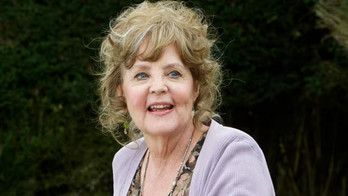 Pauline Collins