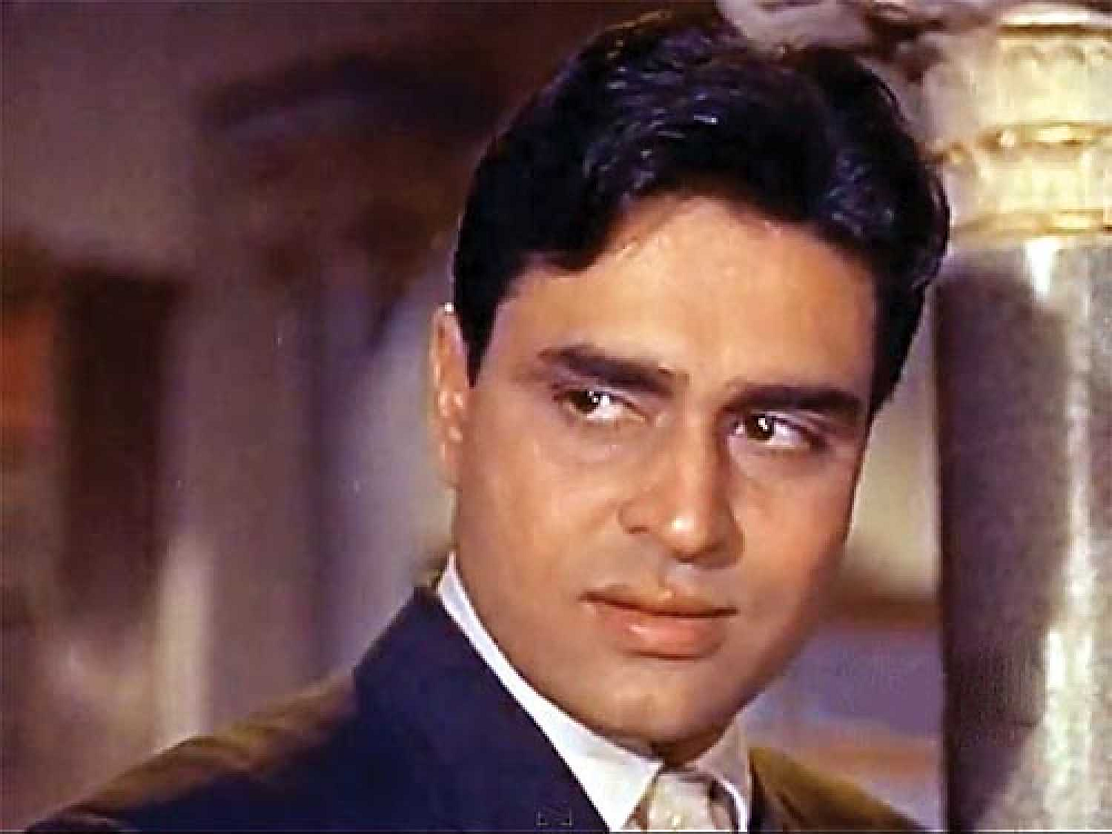 Rajendra Kumar World: Revealing Weight, Age, Husband, Biography, Family Facts 3 Rajendra Kumar Profession