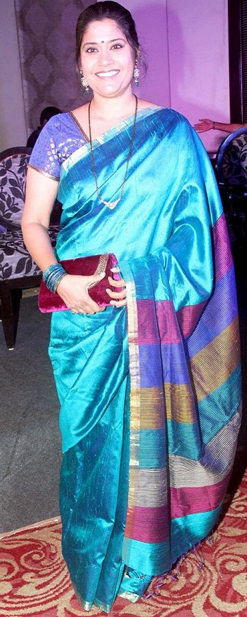 Renuka Shahane Height