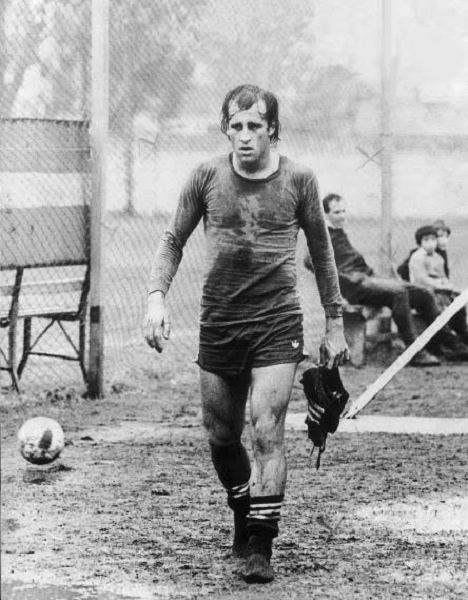 Roberto Mouzo: Height, Weight, Age, Career And Success 2 Roberto Mouzo Height