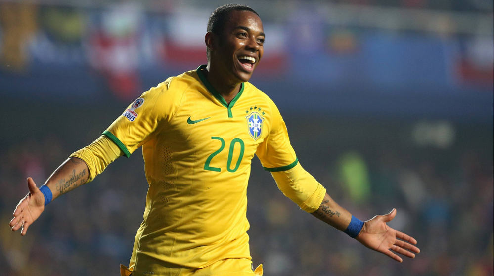 Robinho Life, Net Worth, Height, Achievements, Body Measurements 2 Robinho Height