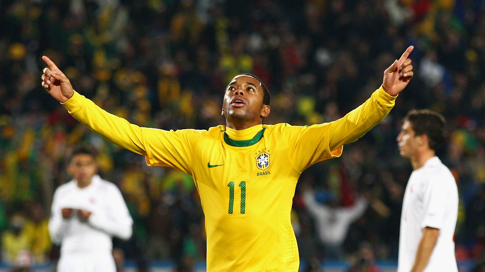 Robinho Life, Net Worth, Height, Achievements, Body Measurements 3 Robinho Profession