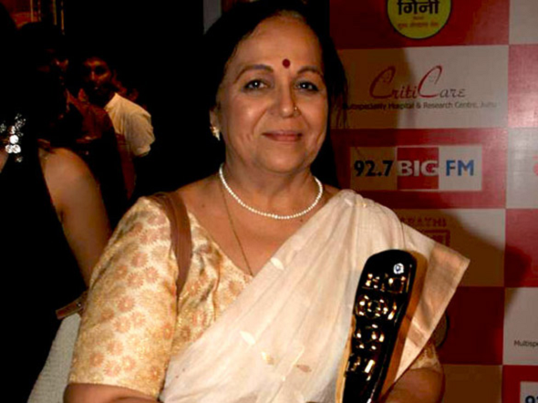 Rohini Hattangadi Life, Net Worth, Height, Achievements, Body Measurements 4 Rohini Hattangadi career