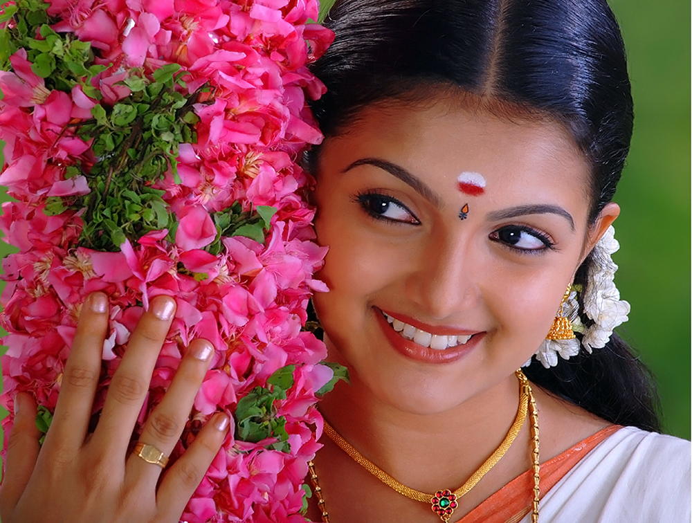 Saranya Mohan career