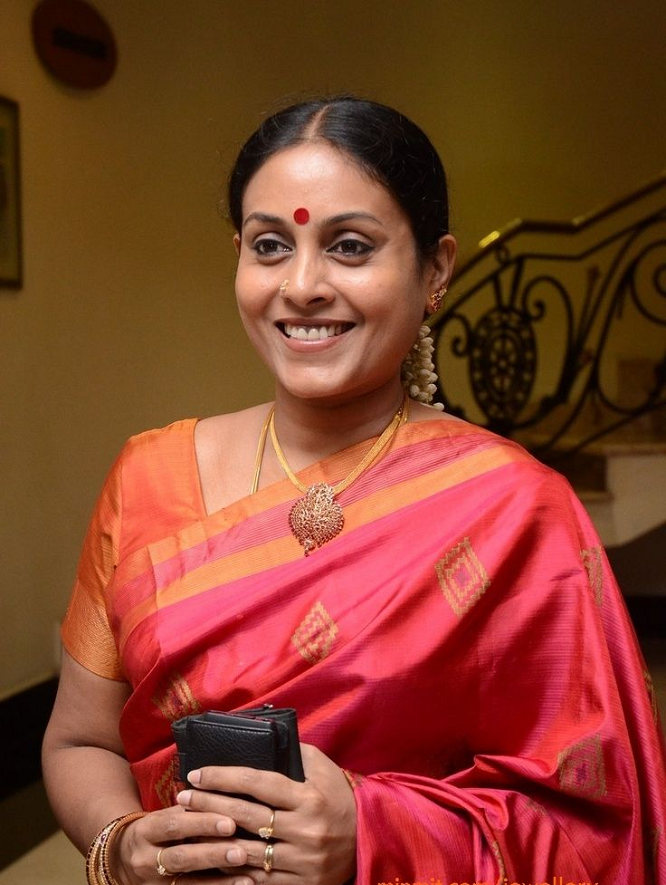 Saranya Ponvannan: Unveiling Height, Weight, Age, Biography, Husband More 2 Saranya Ponvannan Height