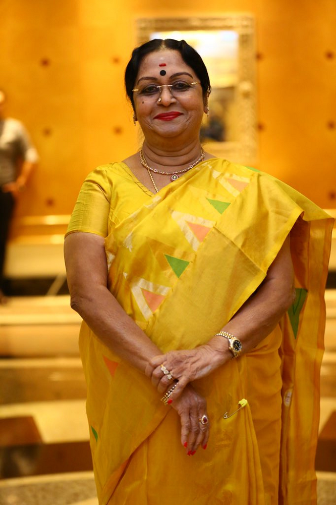 Saroja Devi: A Comprehensive Look At Full Biography And Lifestyle 2 Saroja Devi Height