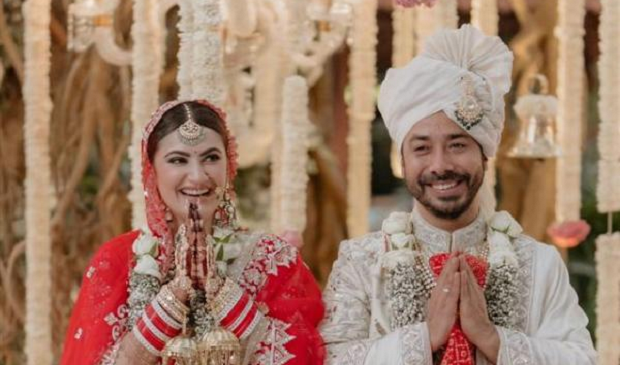 Shivaleeka Oberoi’s Biography, Age, Height, Wife, Net Worth, Family 3 Shivaleeka Oberoi Family