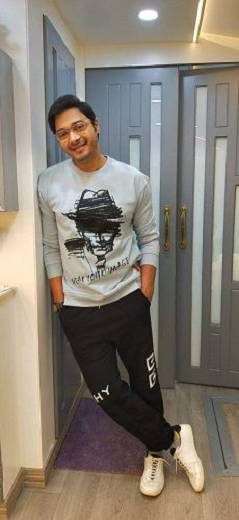 Shreyas Talpade Height