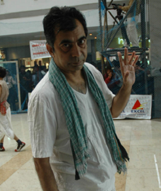 Shrivallabh Vyas Height, Weight, Age, Biography, Husband More 3 Shrivallabh Vyas Height