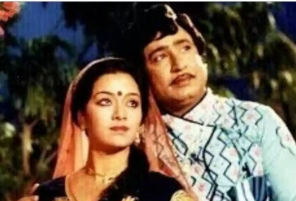 Snehlata Family