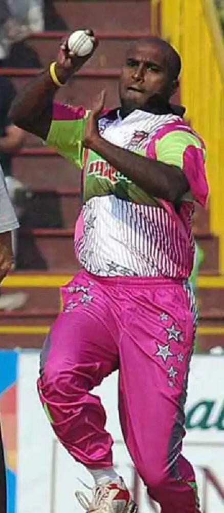 Thirunavukkarasu Kumaran Height