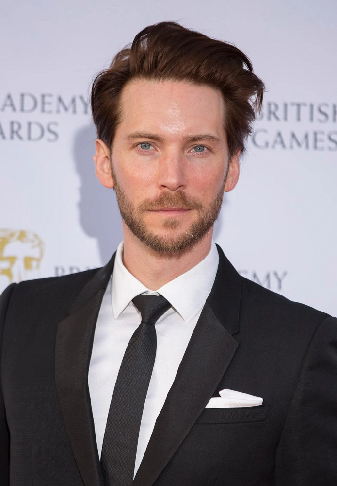 Troy Baker Height