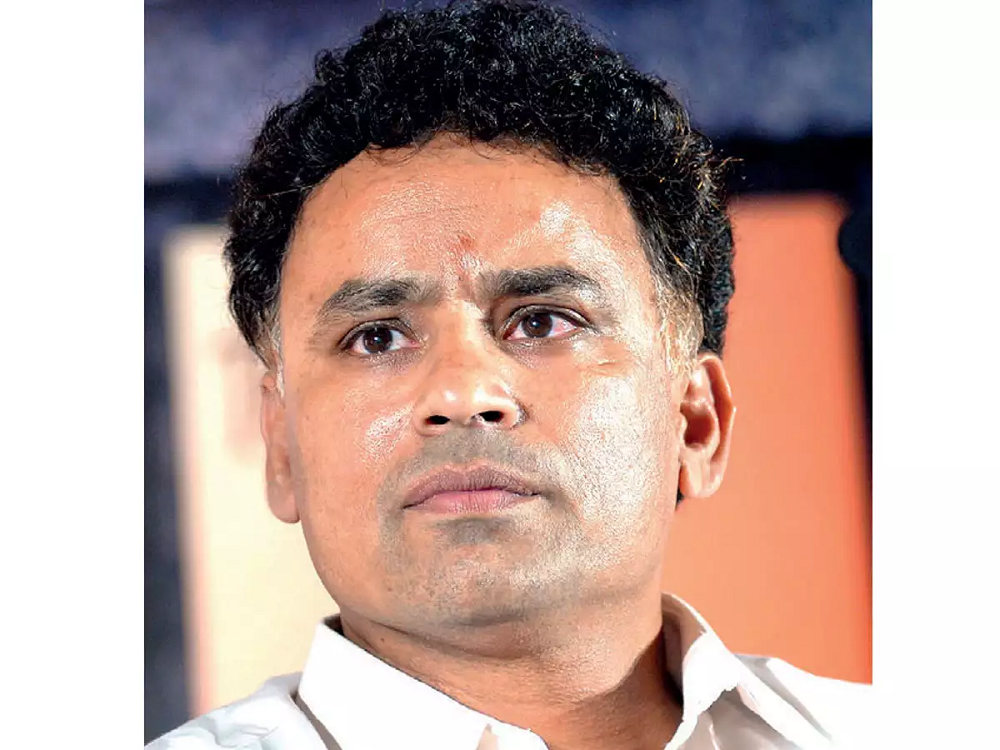 V B Chandrasekhar career