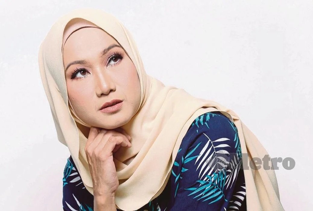 Amy Mastura