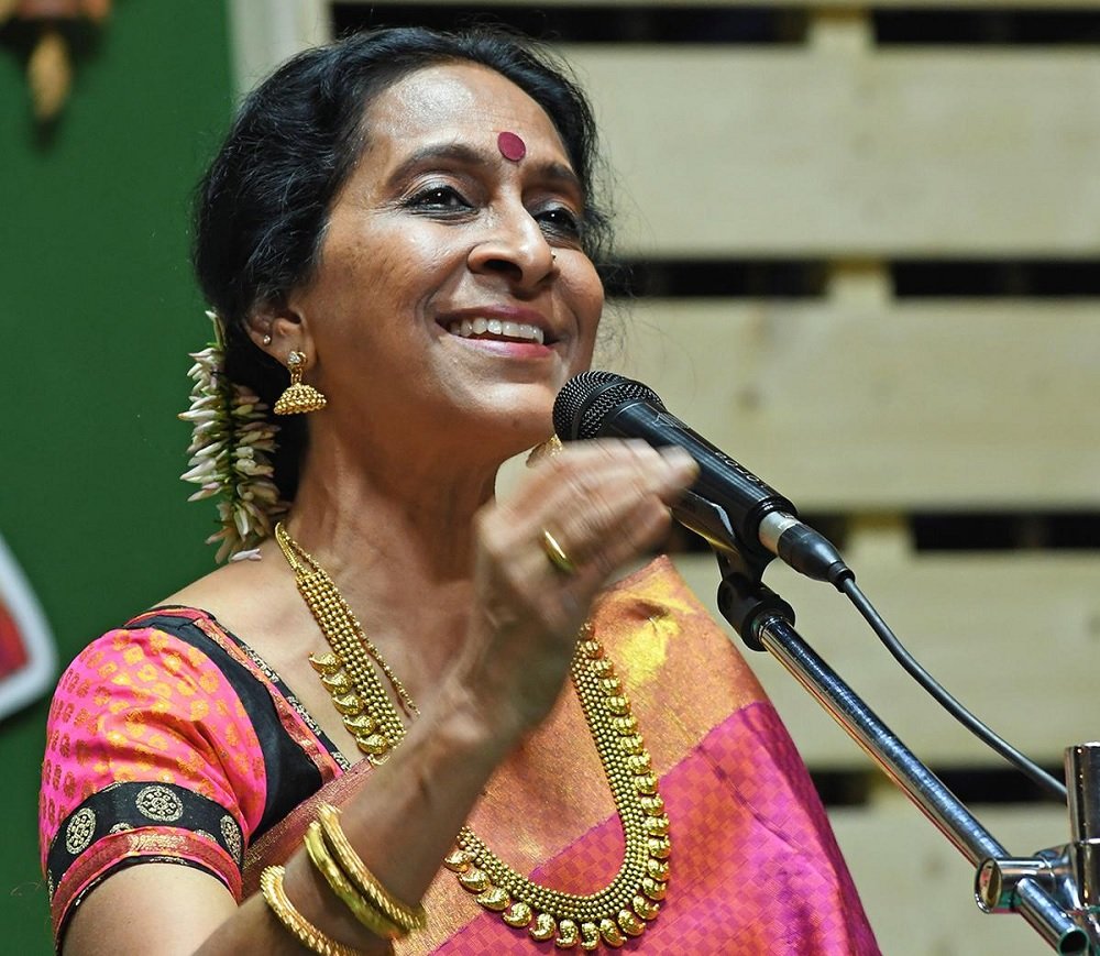 Top 10 Most Popular Tamil Singers: Age, Height, Weight and Biography 8 Bombay Jayashri
