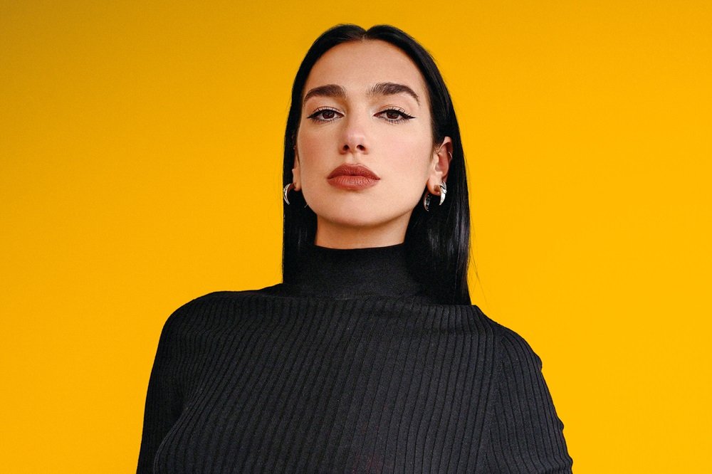 Top 10 Most Popular United Kingdom Singers: Age, Height, Weight and Biography 4 Dua Lipa