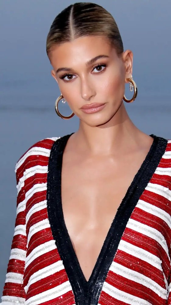 Top 10 Most Popular American Models: Age, Height, Weight and Biography 7 Hailey Bieber