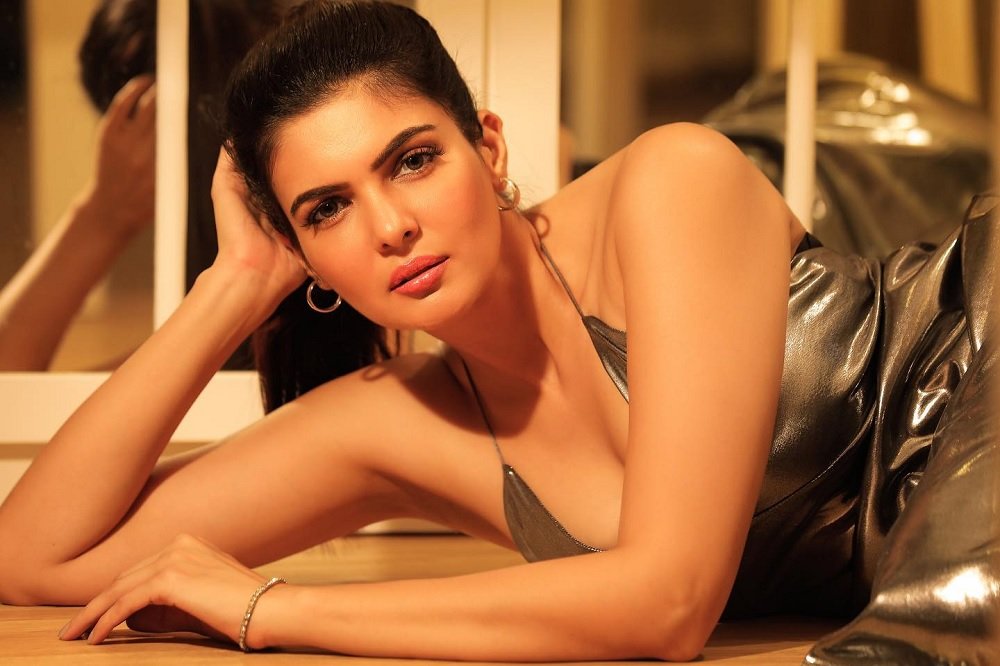 Top 10 Most Popular Punjabi Actresses: Age, Height, Weight and Biography 7 Ihana Dhillon