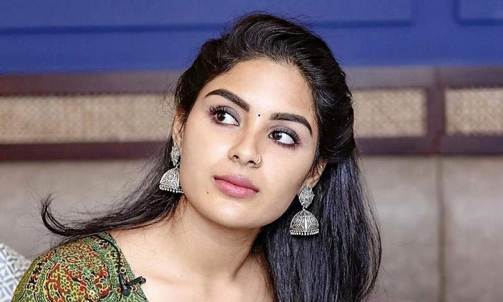 Top 10 Most Popular Malayalam Actress: Age, Height, Weight and Biography 10 Samyuktha Menon