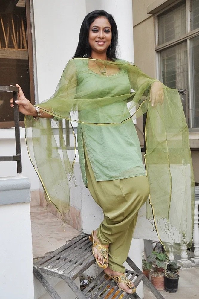 Top 10 Bangladeshi Models: Age, Height, Weight and Biography 7 Shabnur