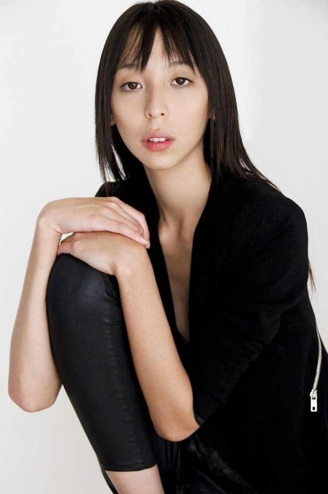 The Top 10 Most Popular Models in Mexico: Age, Height, Weight and Biography 8 Issa Lish